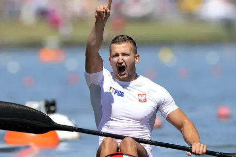 Kto jest mistrzem Polski w kajakarstwie? Poznaj legendy i drogę na szczyt