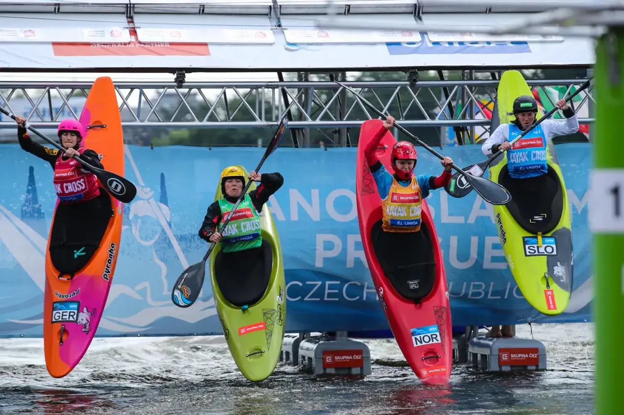 Kayak cross start olimpiada