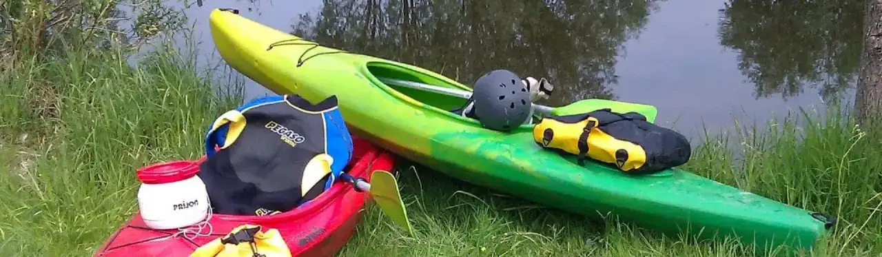 ekwipunek na spływ kajakowy